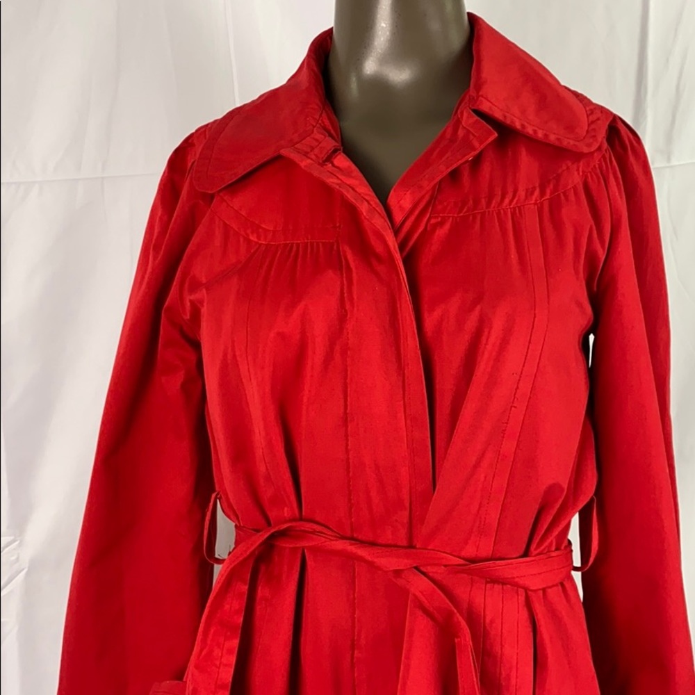 Red coat - Picture 2 of 6